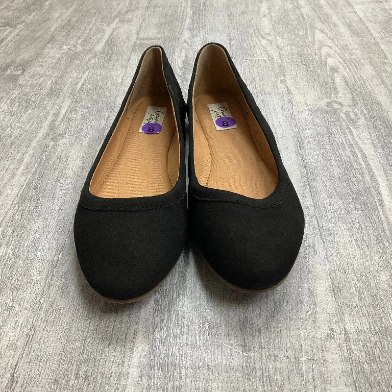 Flats with solid outsole support -Shoes Flats By Crown Vintage In Black, Size: 8