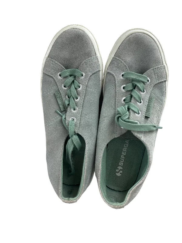 Flats for tall women outfits -Green Shoes Flats Superga, Size 6.5