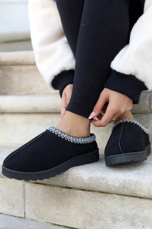 Slippers for cool evenings -BLACK FAUX SUEDE EMBROIDED AZTEC DETAIL COZY FLUFFY SLIPPERS BOOTS BOOTIES