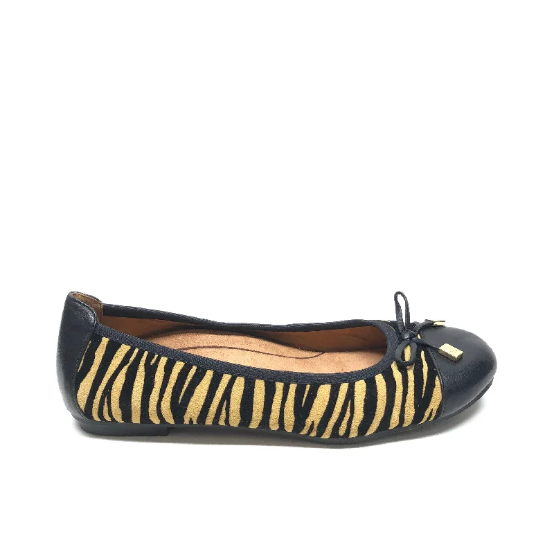 Flats for casual day meals -Shoes Flats By Vionic In Animal Print, Size: 7.5