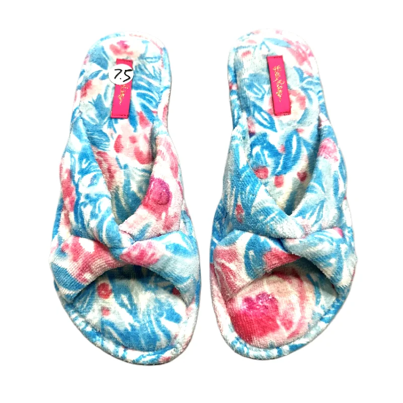 Slippers with soft collar -Blue & Pink Slippers Designer By Lilly Pulitzer, Size: 7.5