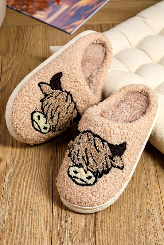 Slippers for rainy naps -Parchment Cartoon Animal Printed Plush Slippers