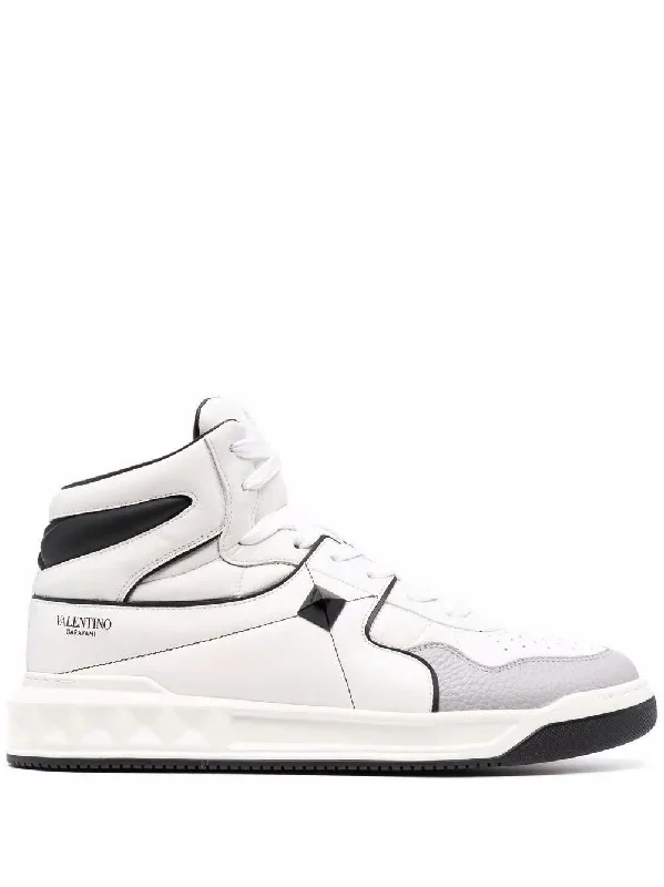 Stylish athletic shoes for urban runs-VALENTINO GARAVANI Men's Mid-Top Sneaker in Bianco/Nero/Pastel Grey for FW24