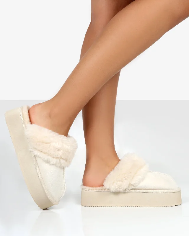 Slippers with generous width -Cosy Cream Faux Suede Platform Slider Slipper