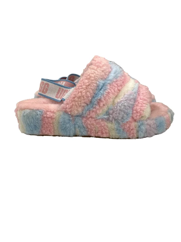 Slippers with bendy soles -Pink Slippers By Ugg, Size: 8