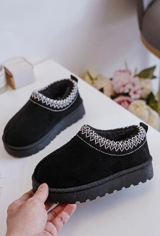 Slippers with rich wool top -KIDS EMBROIDERY DETAIL FAUX FUR LINING SLIPPERS IN BLACK 25-30 SIZES