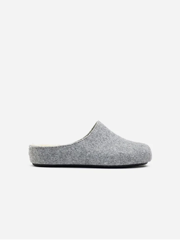 Slippers with beaded trim -Date Men's Vegan Mule Slippers | Light Grey