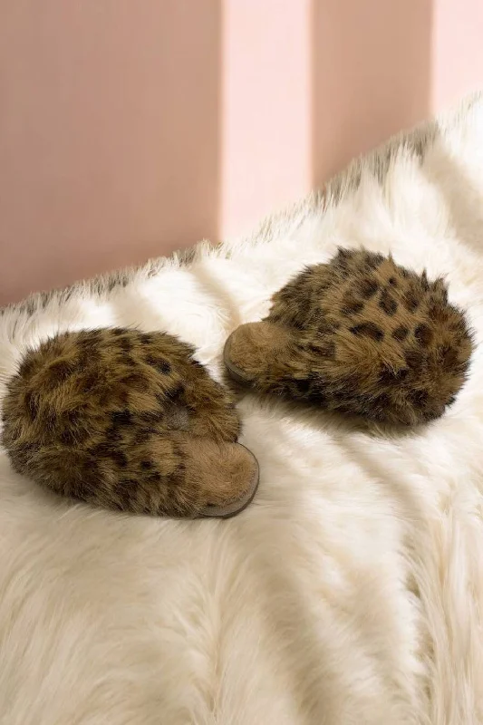 Slippers with traction base -LEOPARD EXTREME OVERSIZED FAUX FUR FLUFFY SLIPPERS (PACK OF 36 PAIRS)