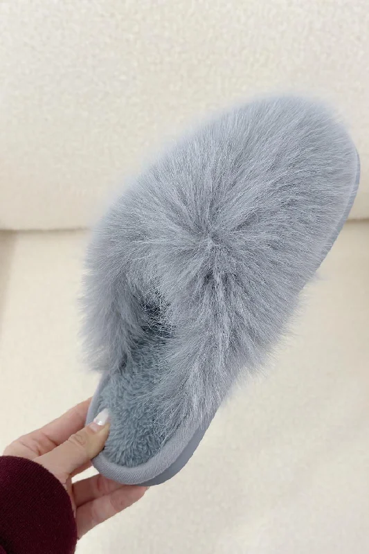 Slippers with gentle fuzz -GREY FAUX FUR FLUFFY SLIPPERS